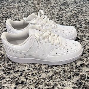 Nike Men’s Low Top Court Vision 10.5